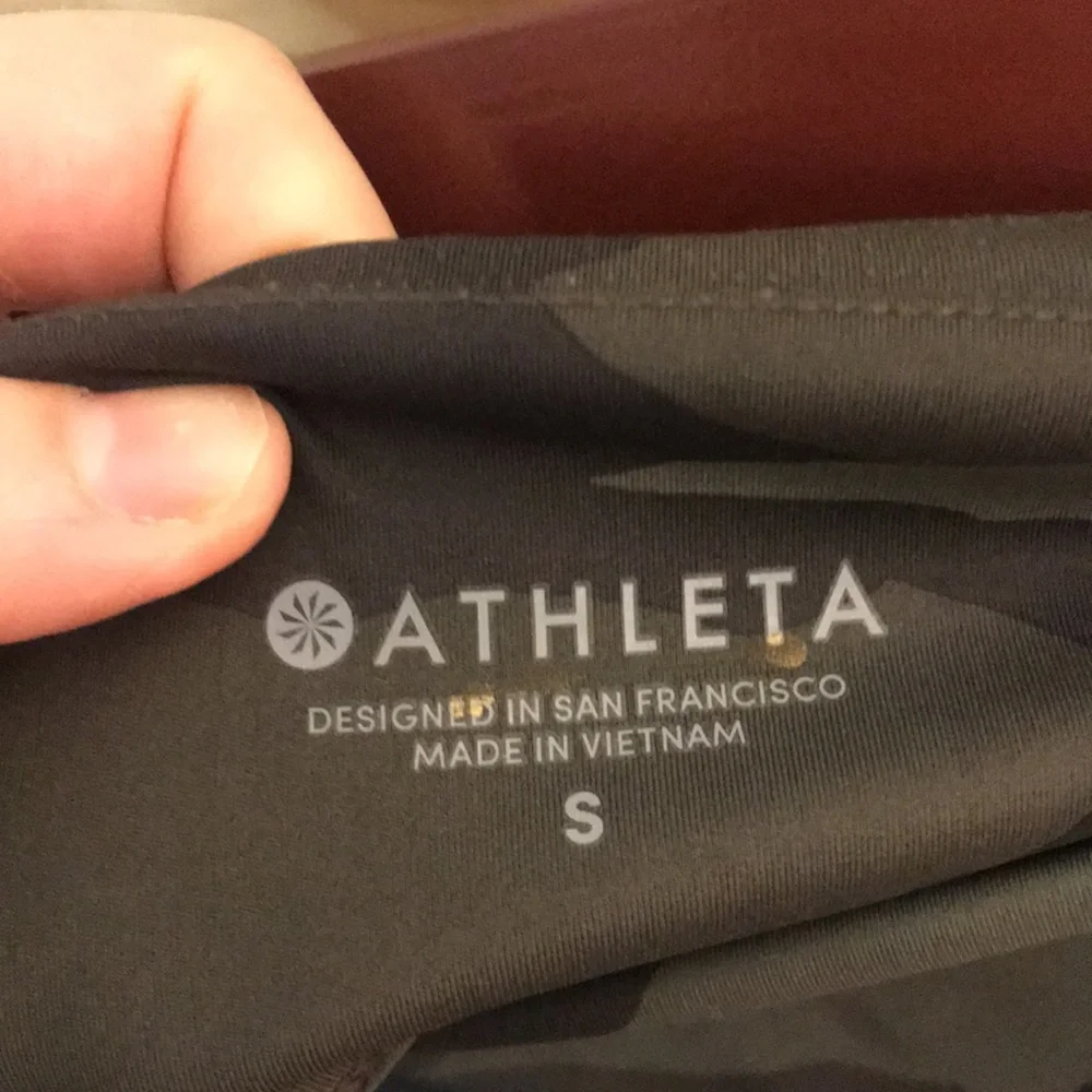 Athleta Camo Contender 7/8 Powerlift Tight Size Small
